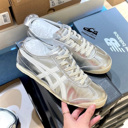 Onitsuka Tiger MEXICO 66 "Silver"